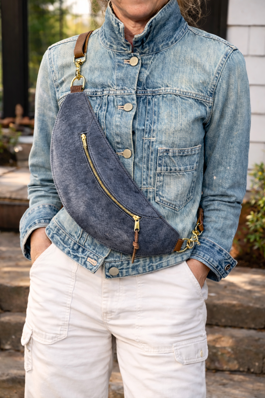 Rellebee Classic Sling minimalist crossbody bag for phone, keys, and small essentials